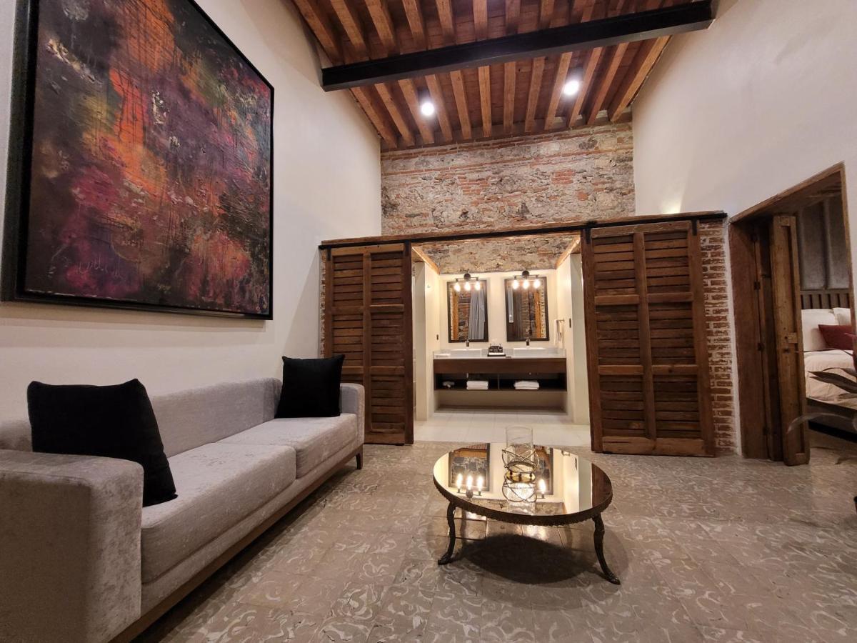 פואבלה Milo Collection Hotel מראה חיצוני תמונה