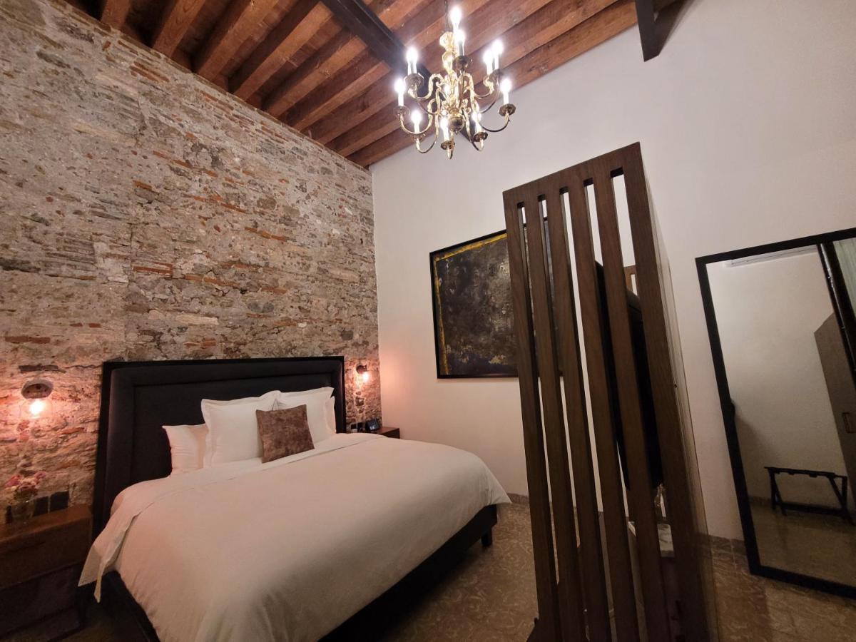 פואבלה Milo Collection Hotel מראה חיצוני תמונה