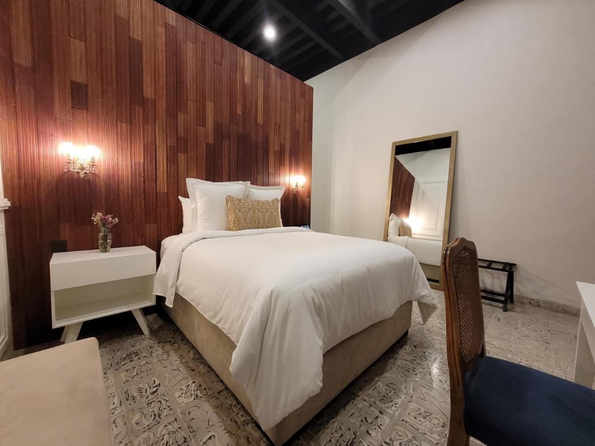 פואבלה Milo Collection Hotel מראה חיצוני תמונה